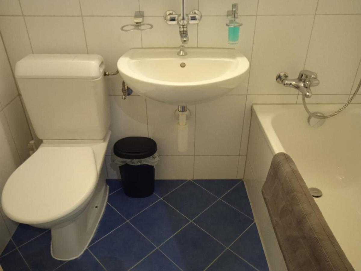 Ferienwohnung Studio Flat In The Heart Of Zug, Ideal For Solo Travellers Exterior foto