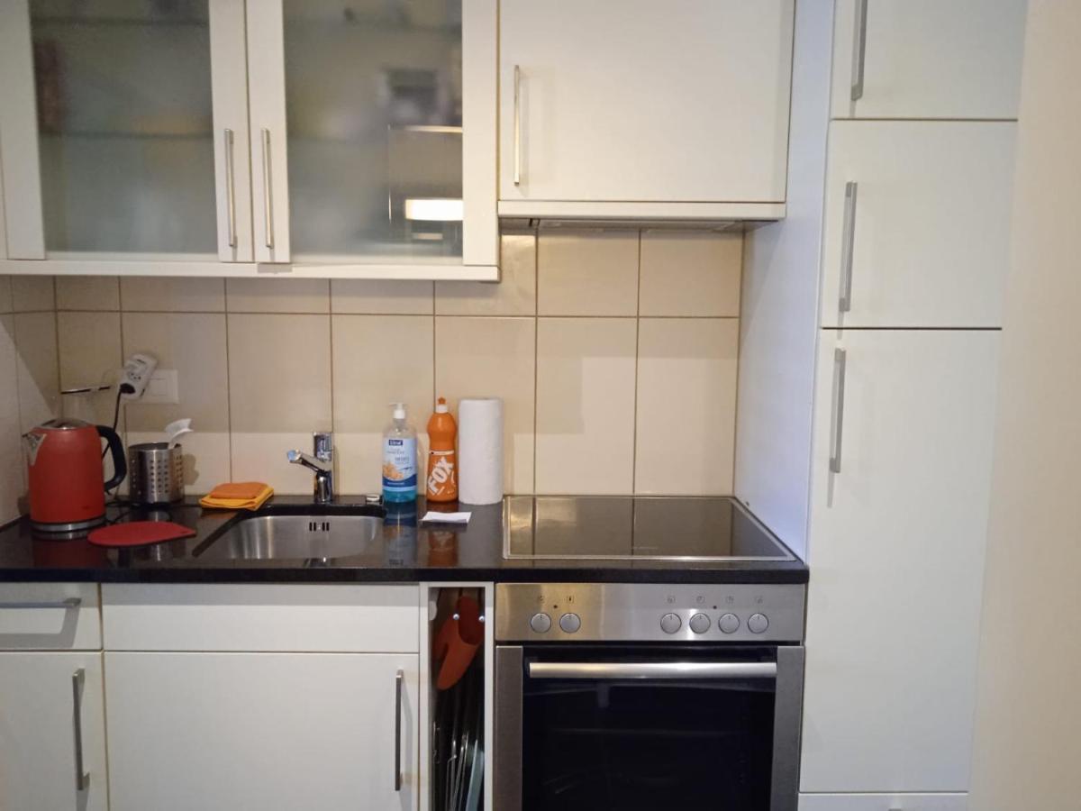 Ferienwohnung Studio Flat In The Heart Of Zug, Ideal For Solo Travellers Exterior foto